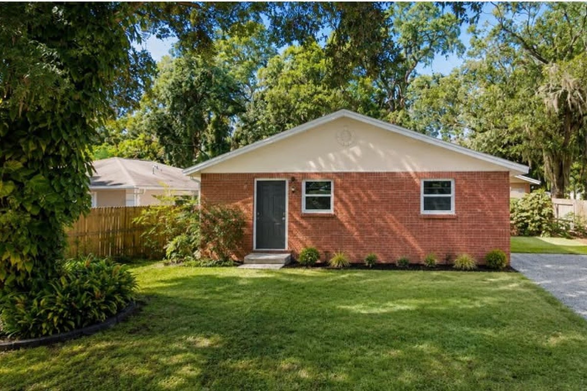 Brick duplex refinanced with cash out in Florida